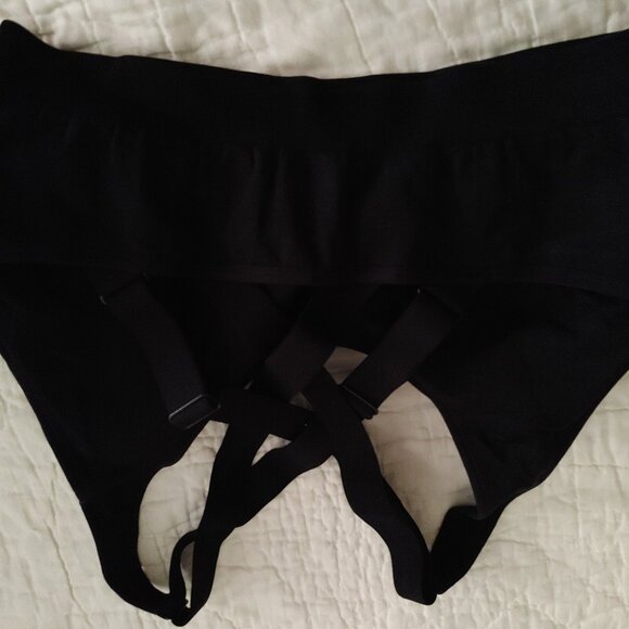 FITTIN Padded Sports Bras*3 Pack*BNWT-*Adjustable Straps*CrossBack*XL - Picture 3 of 8